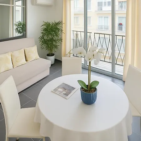 Le Coeur D'antibes, T2, 4p, Balcon, Centre Apartment *